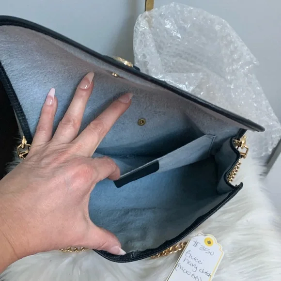 ❌SOLD❌Authentic vintage Gucci navy micro GG pouch clutch converted to crossbody - Picture 14 of 17